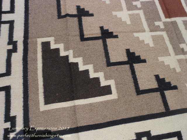 New_TGH_6882_ hand_woven_wool_Rug_Closeup
